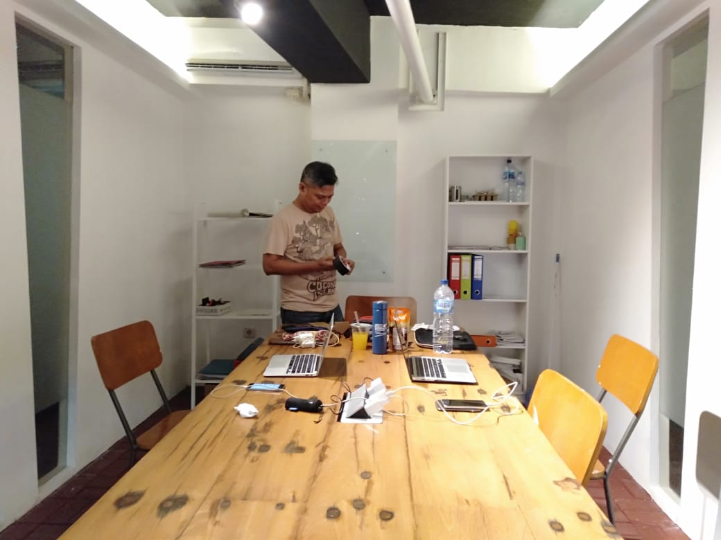 Ruang Meeting Untuk Psikolog